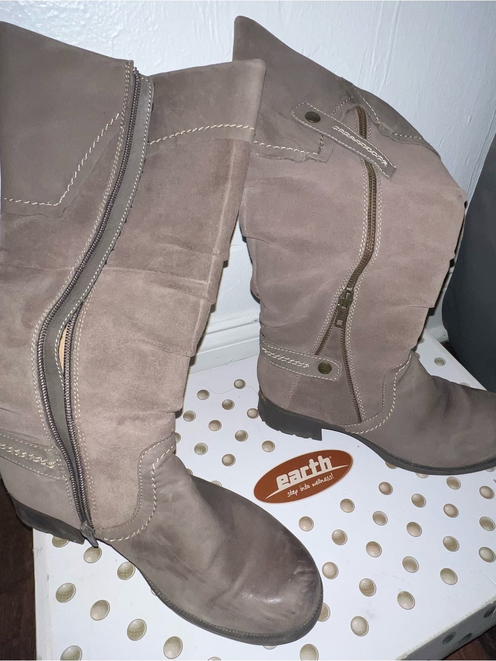 Earth Taupe Suede zip Boots